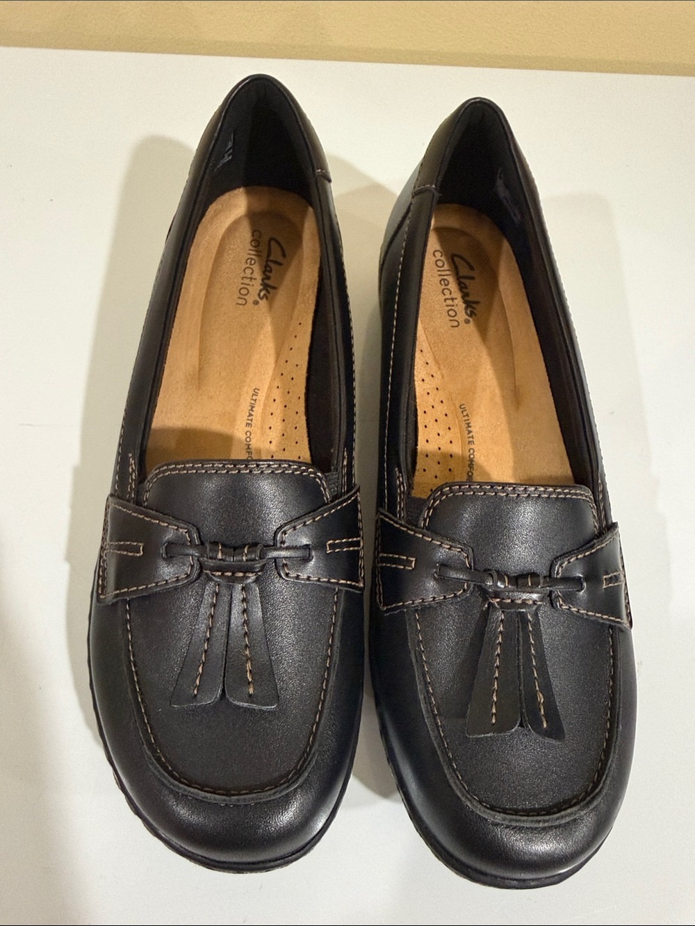 Clarks Black Leather Tassel Slip-On Loafers - Ashland bubble flat shoes size 9M
